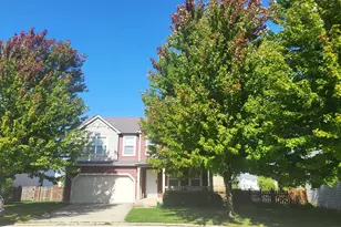 1073 Walker Ct, Antioch, IL 60002 - Photo 2