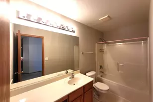 1073 Walker Ct, Antioch, IL 60002 - Photo 24