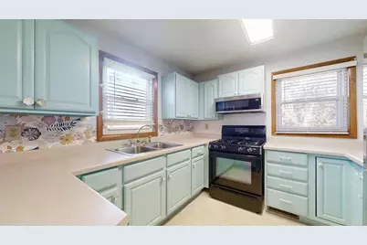 8428 N Shirlane Street, Shirley, IL 61772 - Photo 14