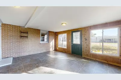 8428 N Shirlane Street, Shirley, IL 61772 - Photo 6