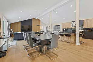 2390 White Oak Dr, Northbrook, IL 60062 - Photo 10