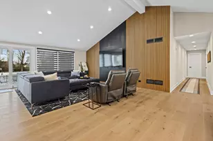 2390 White Oak Dr, Northbrook, IL 60062 - Photo 14