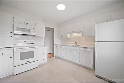 [Address not provided], Woodridge, IL 60517 - Photo 12