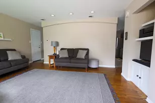 9425 Pine St, Mokena, IL 60448 - Photo 4