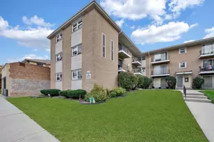 3847 W 47th St, Chicago, IL 60632 - Photo 2
