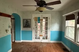 306 Elizabeth St, Calumet City, IL 60409 - Photo 2