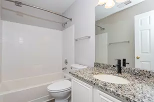 17826 W Salisbury Dr, Gurnee, IL 60031 - Photo 16