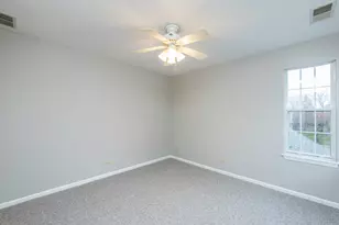 17826 W Salisbury Dr, Gurnee, IL 60031 - Photo 18