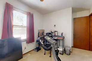 614 Creve Coeur Dr, Champaign, IL 61822 - Photo 16