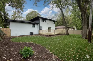 213 Hiawatha Trail, Wood Dale, IL 60191 - Photo 54