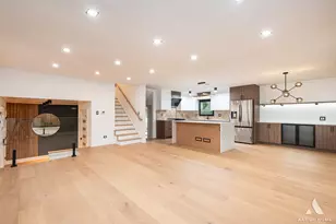 213 Hiawatha Trail, Wood Dale, IL 60191 - Photo 10