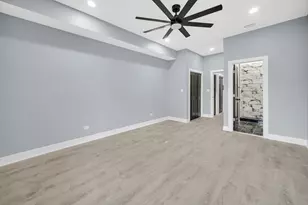 4343 S Ellis Ave, Chicago, IL 60653 - Photo 12