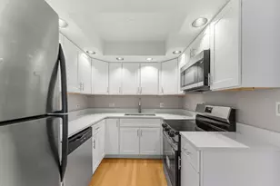 [Address not provided], Downers Grove, IL 60515 - Photo 4