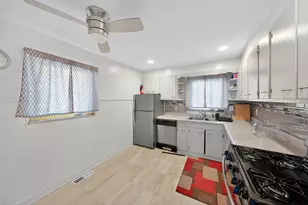 370 Miami St, Park Forest, IL 60466 - Photo 6