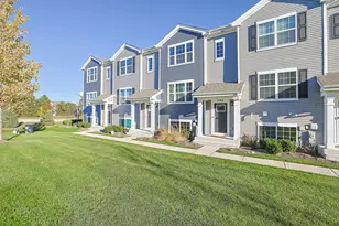 2368 Alison Ave, Pingree Grove, IL 60140 - Photo 2