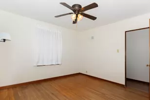 1514 Hosmer St, Joliet, IL 60435 - Photo 8