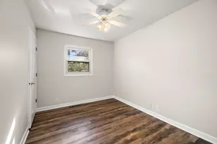 1393 Oakleaf Dr, Saint Anne, IL 60964 - Photo 10