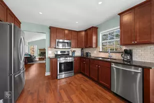 2810 Belle Ln, Schaumburg, IL 60193 - Photo 4