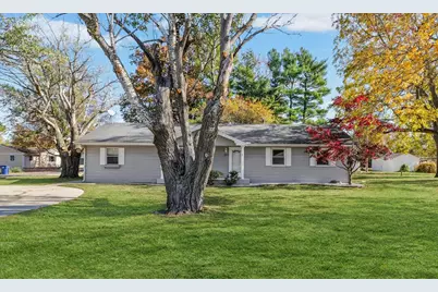 305 S East Street, Mansfield, IL 61854 - Photo 1