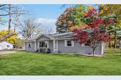 305 S East Street, Mansfield, IL 61854 - Photo 2