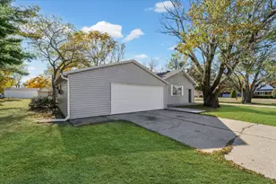 305 S East St, Mansfield, IL 61854 - Photo 26