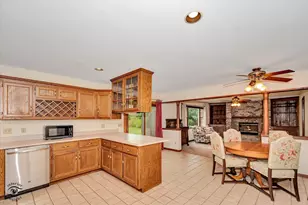 15 Timber View Ln, Yorkville, IL 60560 - Photo 10