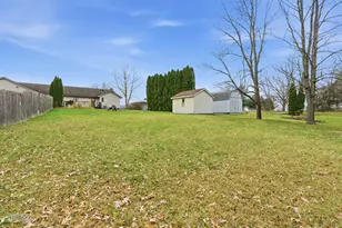 2552 N 4645th Rd, Somonauk, IL 60552 - Photo 24