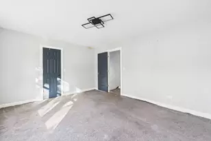 12039 S Yale Ave, Chicago, IL 60628 - Photo 18