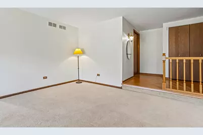 5835 Doe Circle #8, Westmont, IL 60559 - Photo 12