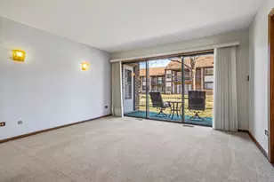 5835 Doe Cir, Westmont, IL 60559 - Photo 10