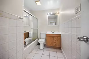 1020 S Park Blvd, Streamwood, IL 60107 - Photo 22