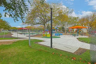 9446 Dee Rd, Des Plaines, IL 60016 - Photo 24