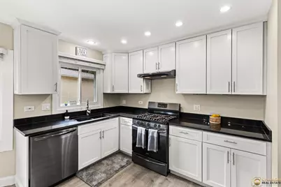 [Address not provided], Downers Grove, IL 60515 - Photo 16