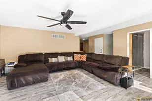 [Address not provided], Downers Grove, IL 60515 - Photo 32