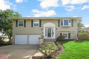 2S111 Churchill Ln, Glen Ellyn, IL 60137 - Photo 2