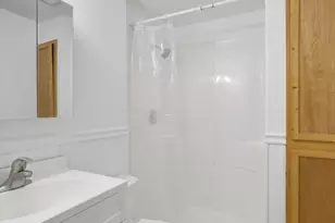 212 N Knollwood Dr, Wheaton, IL 60187 - Photo 12