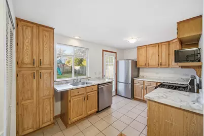 212 N Knollwood Drive, Wheaton, IL 60187 - Photo 8