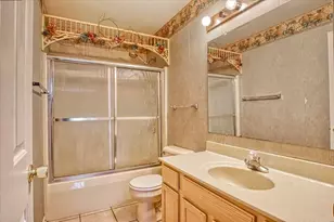 1731 Redwood Ln, McHenry, IL 60050 - Photo 18