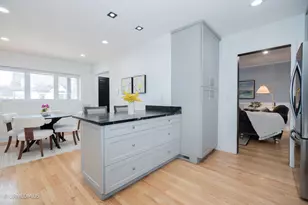 7100 N Sioux Ave, Chicago, IL 60646 - Photo 14