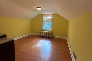 327 Euclid Ave, Highwood, IL 60040 - Photo 8