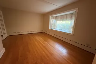 327 Euclid Ave, Highwood, IL 60040 - Photo 4