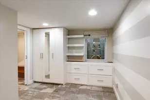 1212 N Madison St, Bloomington, IL 61701 - Photo 12