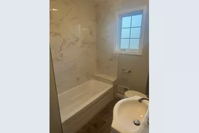 1306 S 6 Th Avenue S, Maywood, IL 60153 - Photo 14