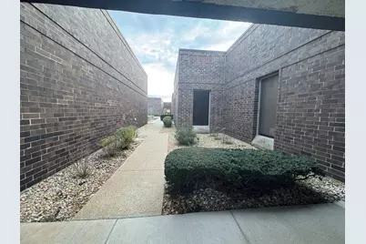 1765 W Cortland Court #L, Addison, IL 60101 - Photo 2