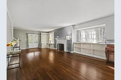 615 Dean Street, Woodstock, IL 60098 - Photo 6