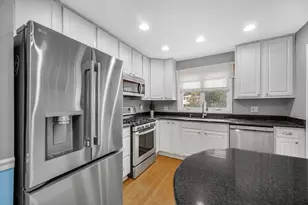 533 Drake St, Libertyville, IL 60048 - Photo 8