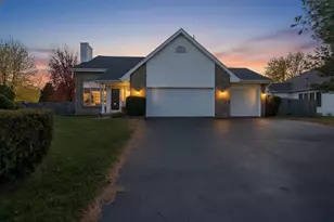 1311 Conlin Ct, Belvidere, IL 61008 - Photo 2