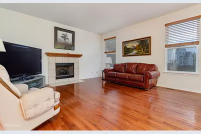 2420 Vivaldi Street, Woodstock, IL 60098 - Photo 10