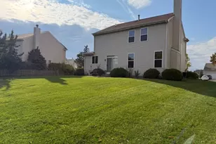 2420 Vivaldi St, Woodstock, IL 60098 - Photo 24