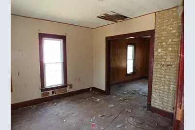 304 S Madison Street, Morrison, IL 61270 - Photo 4